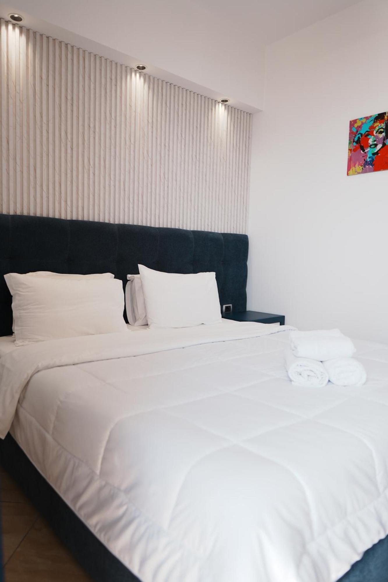 Hotel Blue Sky Sarande Exterior photo